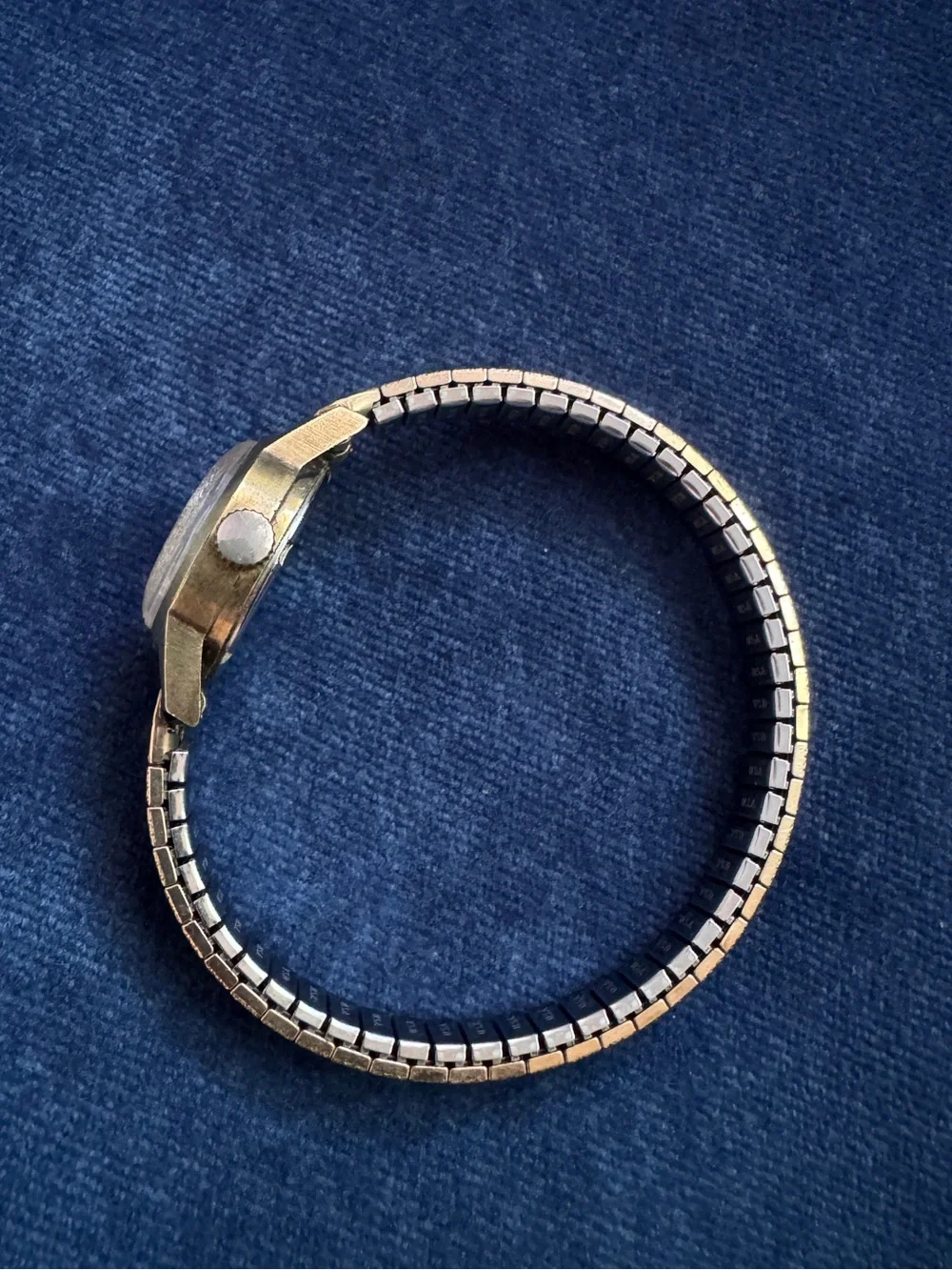 Vintage ELGIN expandable AUTOMATIC SWISS Made gold tone stainless steel‎ Watch